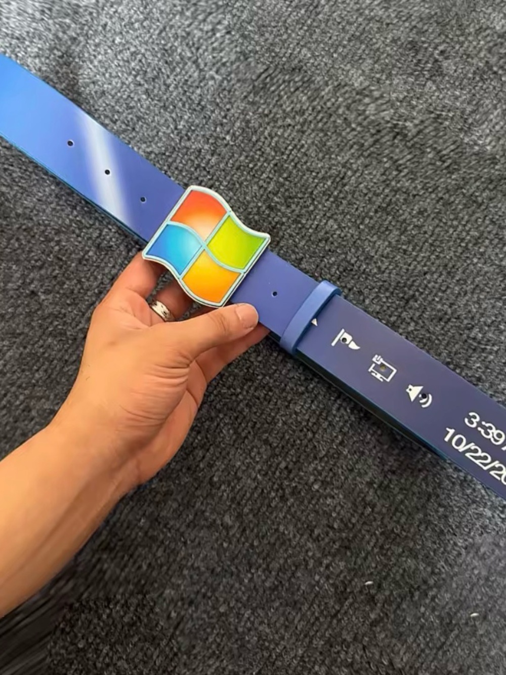 Windows Logo Belt - Picture 2 of 2